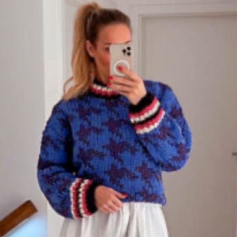 Zara Blue and Black Patterned Crew Neck Sweater